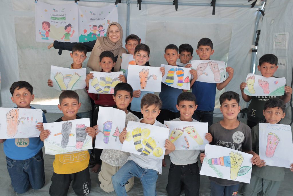 Youth Without Borders field activity photo 14