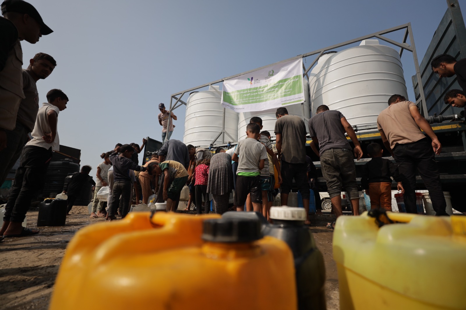 Life with Dignity: Emergency Water and Cash Relief for Displaced
Gaza Communities - gallery image 9
